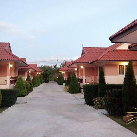 Naris Phuview Resort サトゥーン エクステリア 写真