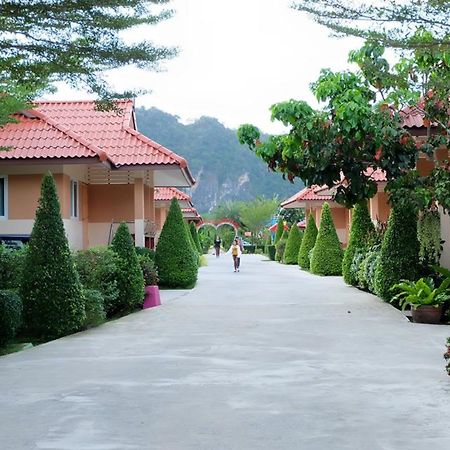 Naris Phuview Resort サトゥーン エクステリア 写真